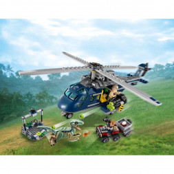 Конструктор LEGO Jurassic World 75928 Погоня за Блю на вертолёте